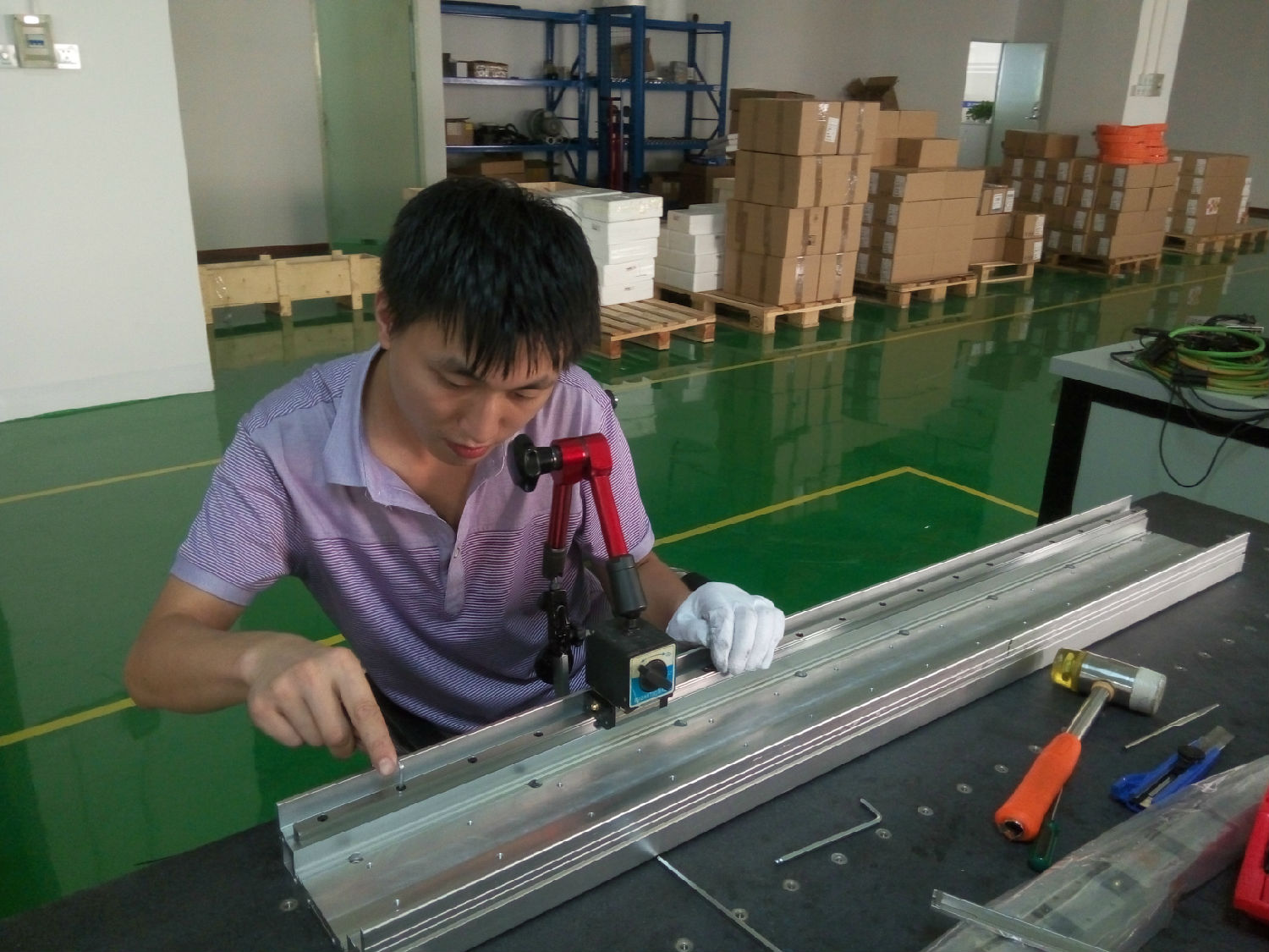 深圳哪家直線電機(jī)平臺(tái)做的好些？
