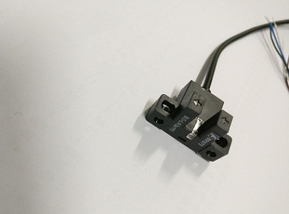 電渦流傳感器有什么缺點(diǎn)，與電渦流式傳感器有什么不同？